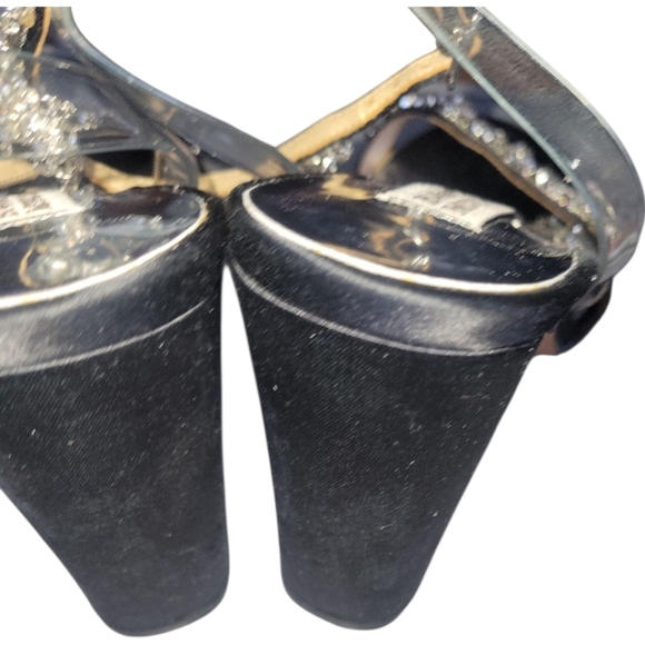 Badgley Mischka Black Crystal Embellishment Satin Ankle Fastener Sandals 7 - Picture 3 of 8